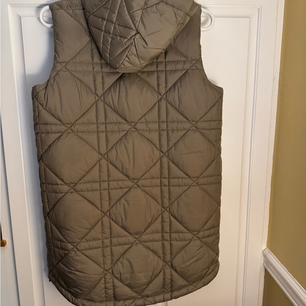 Quilted Hooded Vest in Tan - Picture 2 of 7